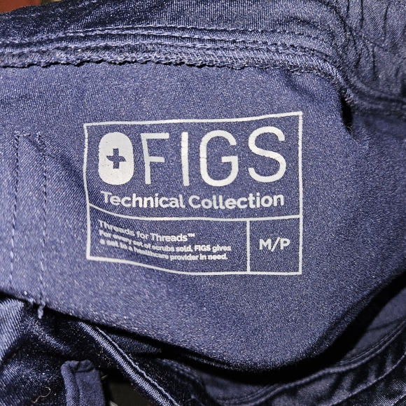 Figs Scrub Set - Picture 3 of 4